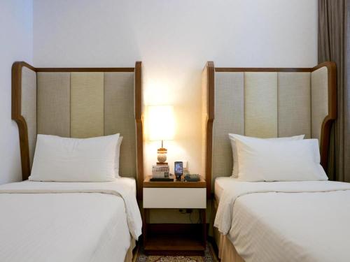 Standard Twin Room image 3