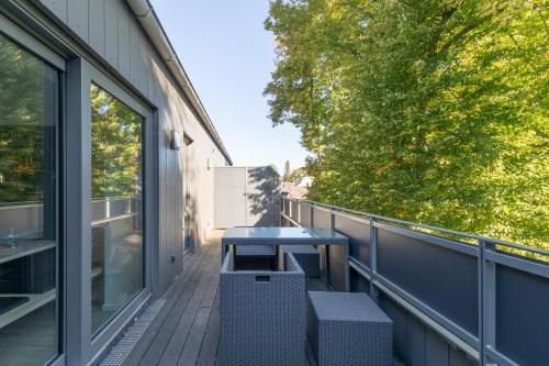 Penthouse Theo - image 8