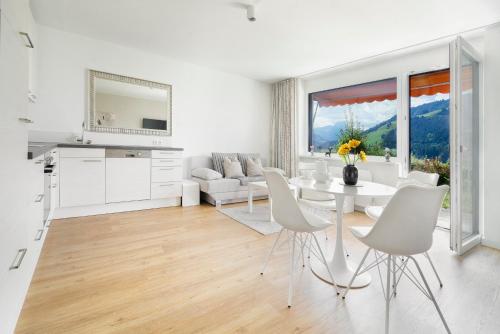 Apartment Sunnyside Premium by Alpine Host Helpers