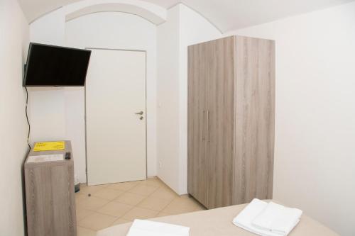 Limes Apartments - image 11