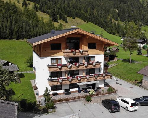 Pension Alpenperle in Holzgau, Österreich