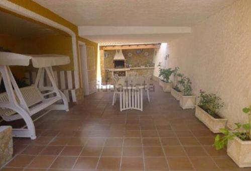 Létesítmények, 4 Bed Villa - Sleeps 8 - Pool - HotTub - Garden in Massanet de la Selva