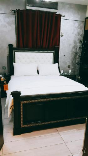 The Elet Business Hotel — Photo 2