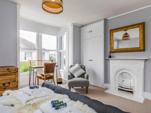 Pass the Keys Delightful 2 Bed House a Stones Throw From Beach Pass the Keys Delightful 2 Bed House a Stones Throw From Beach