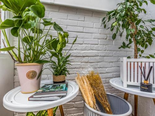 Pass the Keys Delightful 2 Bed House a Stones Throw From Beach Pass the Keys Delightful 2 Bed House a Stones Throw From Beach