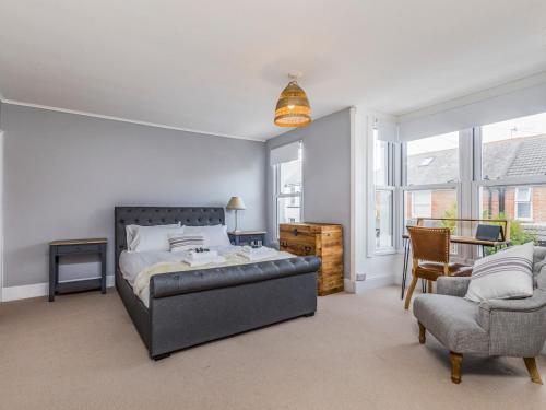 Pass the Keys Delightful 2 Bed House a Stones Throw From Beach Pass the Keys Delightful 2 Bed House a Stones Throw From Beach