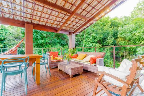 Erkély/terasz, PF05 Casa Alto Padrão 05 Suítes - Praia do Forte (PF05 Casa Alto Padrao 05 Suites - Praia do Forte) in Costa Do Sauipe