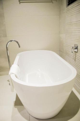 Bathroom, Pitikwe Hill Guesthouse in Lobatse