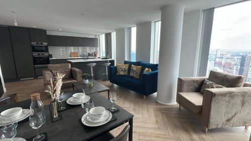 Luxury 2 Bedroom Apartment In Deansgate City Views