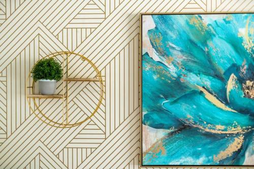 2BR 1BA Duplex House King Beds Great for Small Groups Close to All Uptown Charlotte attractions 2BR 1BA Duplex House King Beds Great for Small Groups Close to All Uptown Charlotte attractions