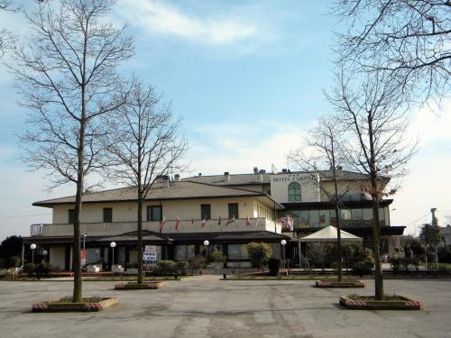 Hotel Corone - Caerano di San Marco