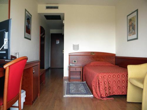 Hotel Corone - image 9