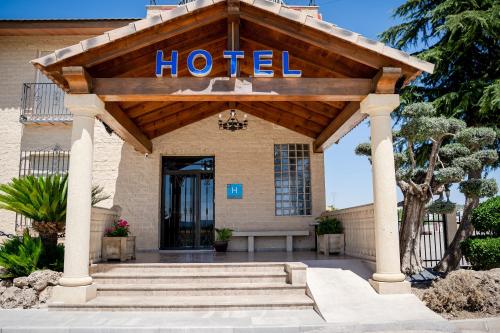 瑪蓮娜酒店 (Hotel Malena) in 卡拉巴卡德拉克魯茲