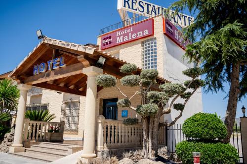 瑪蓮娜酒店 (Hotel Malena) in 卡拉巴卡德拉克魯茲