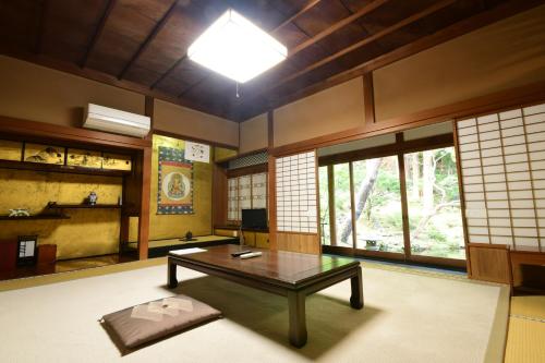 高野山 宿坊 龍泉院 -Koyasan Shukubo Ryusenin-