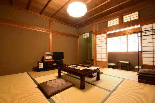 高野山 宿坊 龍泉院 -Koyasan Shukubo Ryusenin-