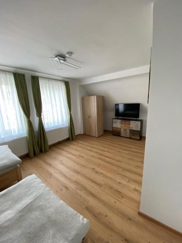 Private Zimmer HoAp - Apartment - Leoben