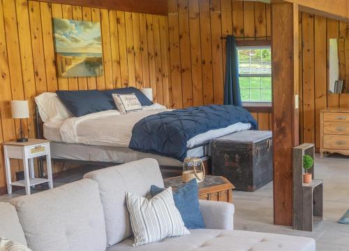 St Lawrence River Retreat in Oswegatchie (NY)