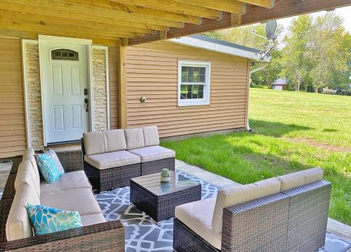 St Lawrence River Retreat in Oswegatchie (NY)