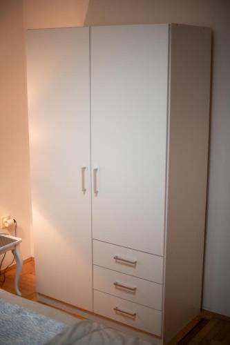 Apartman Yellow House - image 2