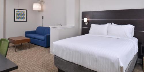 Holiday Inn Express & Suites Corpus Christi-N Padre Island, an IHG Hotel