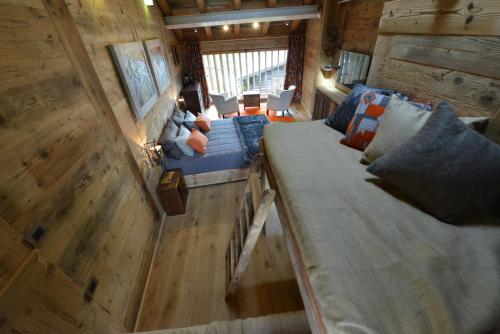 La Maison de Dolphe Chalet de Charme & Art gallery - image 3