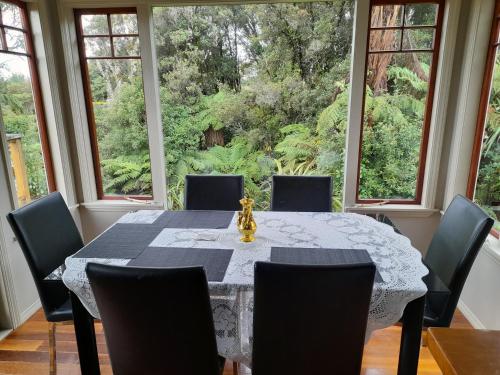 Georges BnB Nature and Lifestyle Retreat in New Plymouth