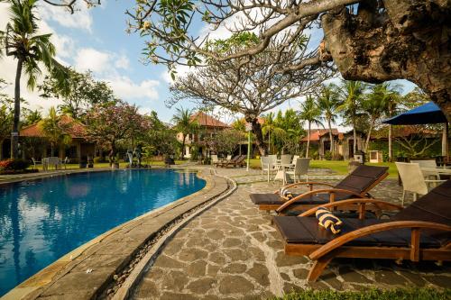 Banyualit Spa 'n Resort Lovina - 수영장