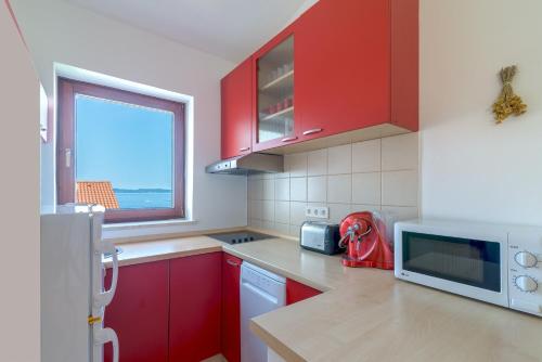 Apartments by the sea Zdrelac Pasman - 15911 - image 13