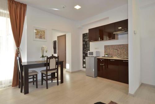 AMADEUS RESIDENCE 4