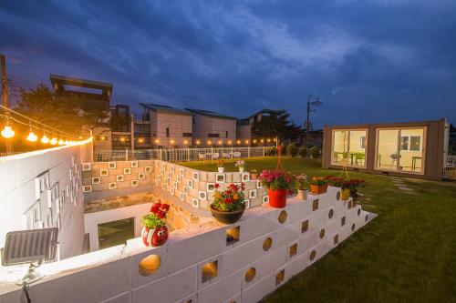 Road 26 Pool Villa
