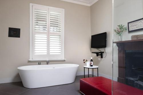 Maple - Quaint Cottage With Fireplace And Spa - Daylesford
