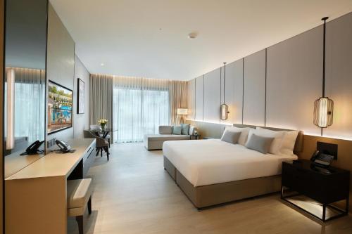 Chalet Two Bedroom with Private Parking