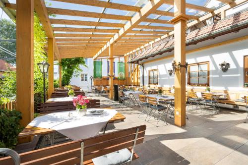 Hotel Neuwirt --Open Restaurant-- - image 5