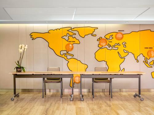 Mercure Paris Centre Tour Eiffel - image 12