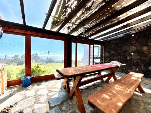 Casa rural con barbacoa, terraza y vistas al Mar en Isora