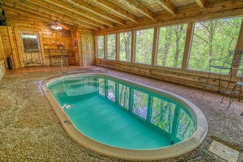 Gone Swimmin #260 in Pigeon Forge, USA
