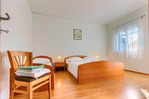 Apartment with Balcony image 6
