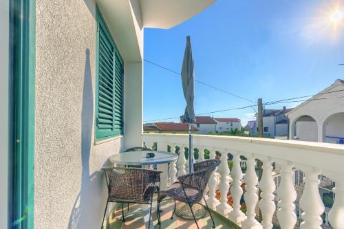 Apartment with Balcony image 3