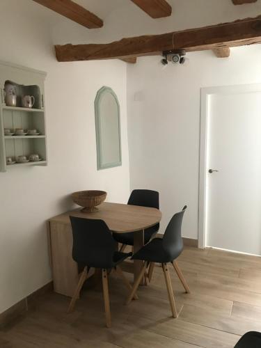 Centrally located two bed Apartment in El Perelló