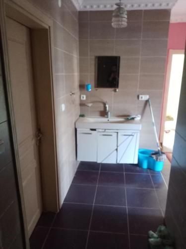 Yesil ile ic ice bir yer dir