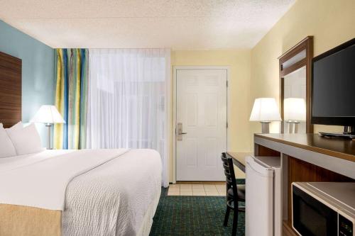 Days Inn & Suites by Wyndham Wildwood