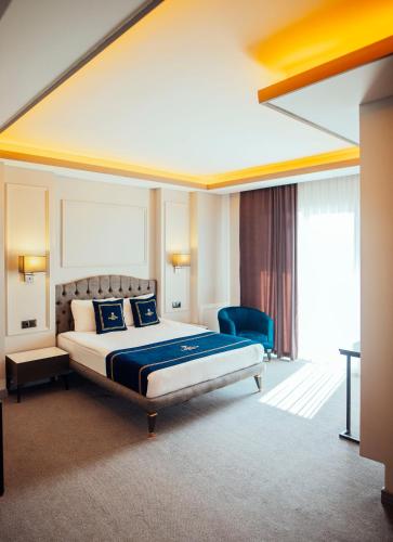 Single room, deluxe