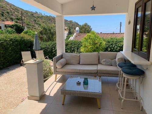 Bay Cottage Beautiful cosy luxury cottage - Beach area in بيزوري