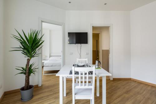 GuestHost - Top Accommodations in the Heart of Milano!, Milán
