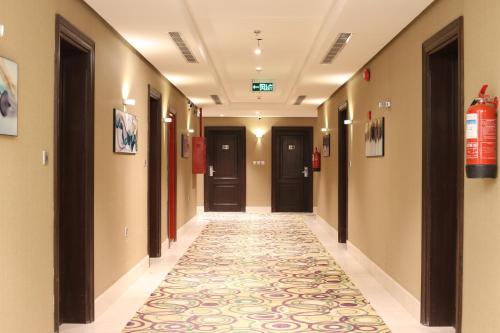 مبيت رحال للشقق المخدومة - Mabit Rehhal Serviced Apartments, Янбу (фото 8)