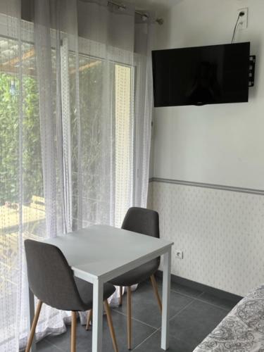 Chez Frédérique et Jean-Claude - main image