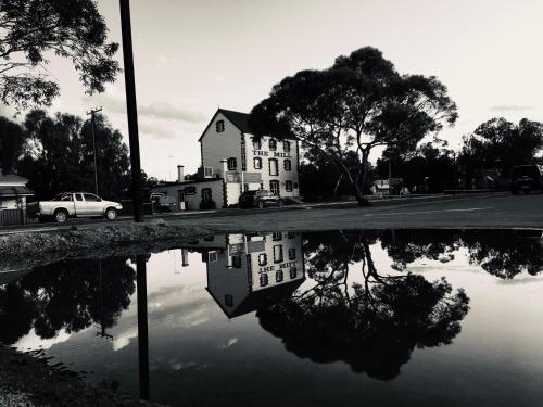 . Flinders Ranges Motel - The Mill