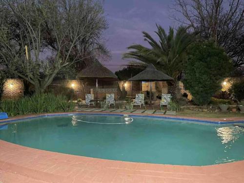 Swimming pool, private accommodation self catering in Meyerton