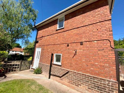 Woodside Beeston House